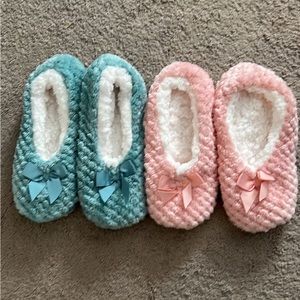 Woman’s slipper socks